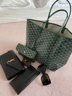 goyard pool float